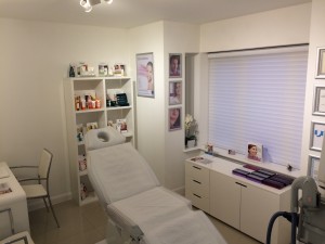 revive aesthetics treatment room